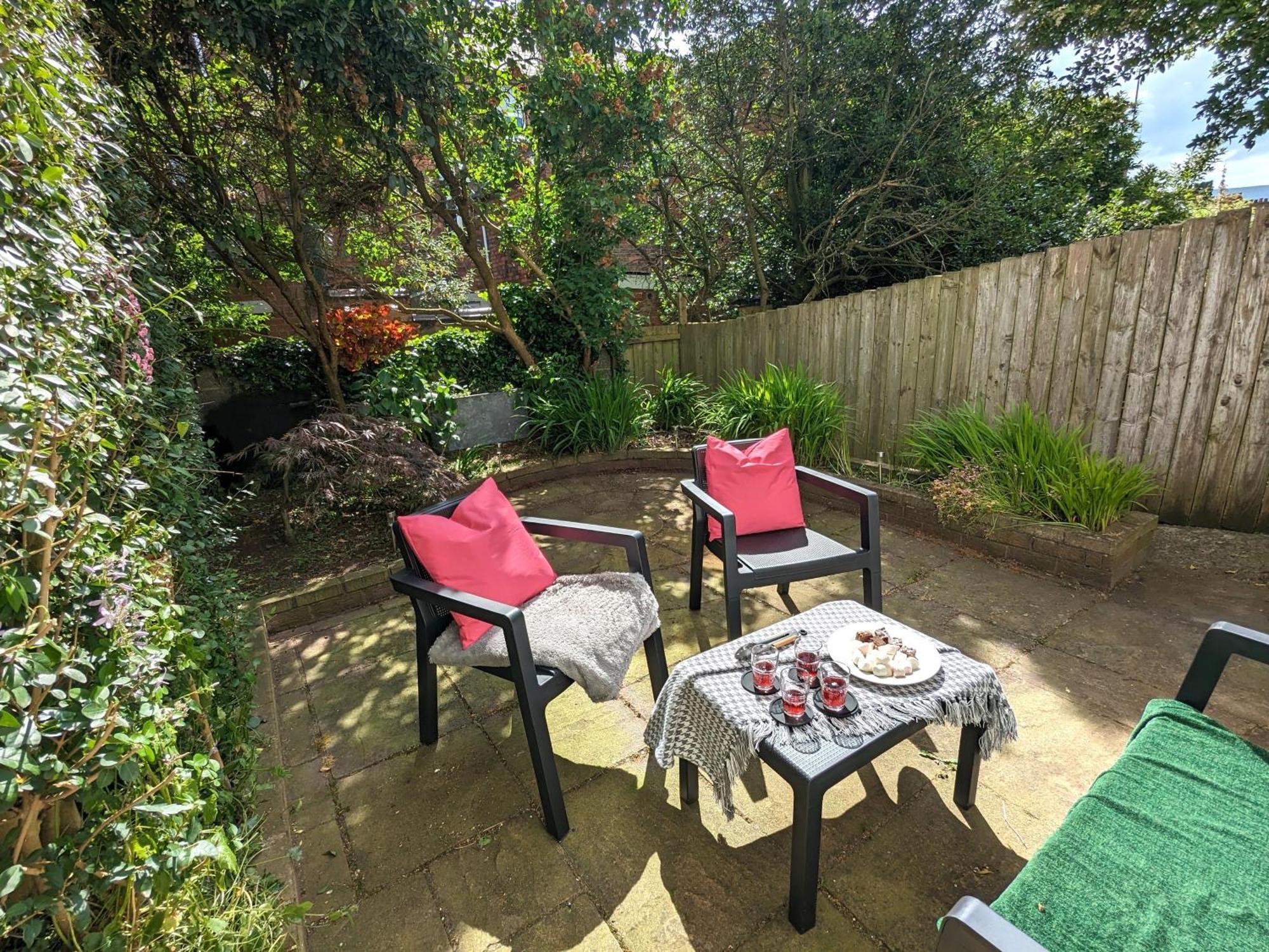 Heart Of Belfast With Private Garden Villa Exterior foto
